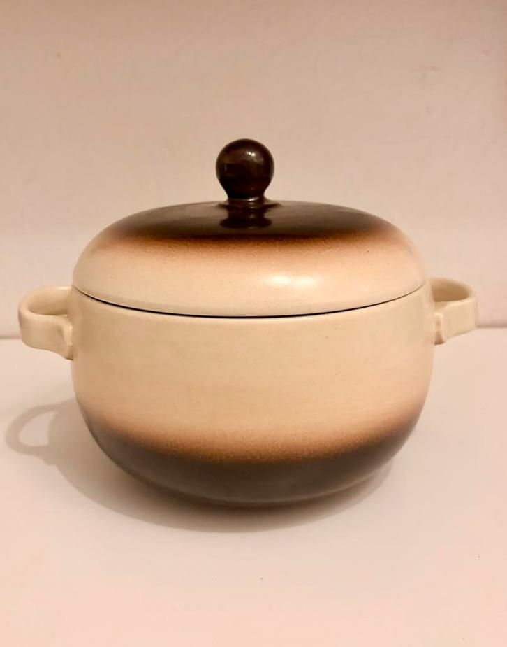 BOCH La Louvière – Cocotte en fonte émaillée vintage, Maison & Meubles, Cuisine | Casseroles & Poêles, Utilisé, Casserole ou Cocotte-minute