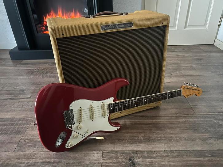 Fender ‘Eric Johnson’ Stratocaster - Dakota Red (Nitro) RUIL, Musique & Instruments, Instruments à corde | Guitares | Électriques