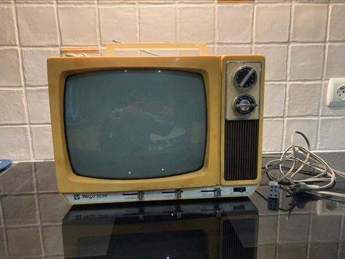 Tv TOKYO VINTAGE +~ 1965/1970, Audio, Tv en Foto, Vintage Televisies, Gebruikt, Minder dan 40 cm, Ophalen