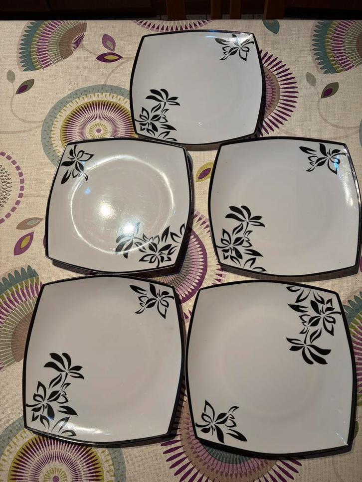 Set van 5 prachtige borden — miniprijs, Huis en Inrichting, Keuken | Servies, Ophalen of Verzenden