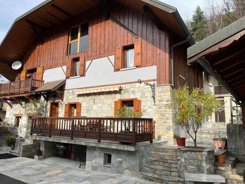 Maison familiale, spacieuse et calme, Immo, Étranger, France, Maison d'habitation, Village