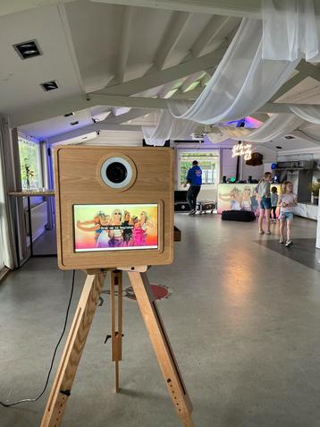 Photobooth te huur– Uniek, stijlvol & fun beschikbaar voor biedingen