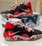 Nike PG 6 Bred Black Red Wolf Grey Paul George DC1974 eu 44, Kleding | Heren, Ophalen of Verzenden, Nieuw, Sneakers