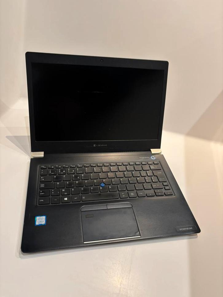 PC portable Toshiba 13” Windows 11, Informatique & Logiciels, Ordinateurs portables Windows, Utilisé, 13 pouces, SSD, Moins de 2 Ghz