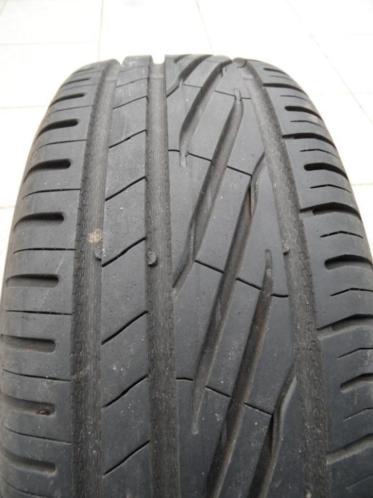 Uniroyal RainSport 195/55 R15 86V, Auto-onderdelen, Banden en Velgen, Band(en), Zomerbanden, 15 inch, 195 mm, Personenwagen, Gebruikt