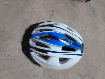 Casque vélo enfant/dame 54-59, avec lumiaires. beschikbaar voor biedingen