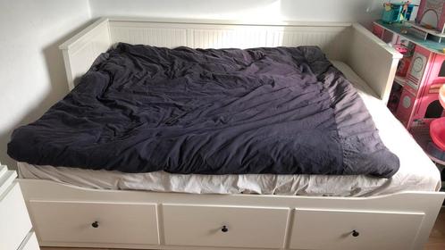 Bed Ikea, Huis en Inrichting, Slaapkamer | Slaapbanken, Gebruikt, 160 cm, 200 cm, Twijfelaar, Crème, Ophalen