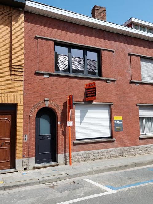 Maison entièrement rénovée avec sortie et 3 chambres, Immo, Maisons à vendre, Province de Flandre-Occidentale, Maison 2 façades