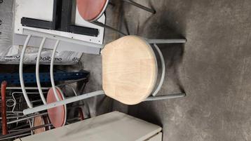 Horeca of living stoelen  beschikbaar voor biedingen