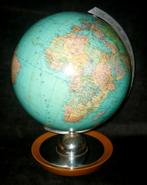 NEDERLANDSTALIGE WERELDBOL OP VOET JOH. ROTH MÜNCHEN CA 1965, Huis en Inrichting, Woonaccessoires | Wereldbollen, Ophalen of Verzenden