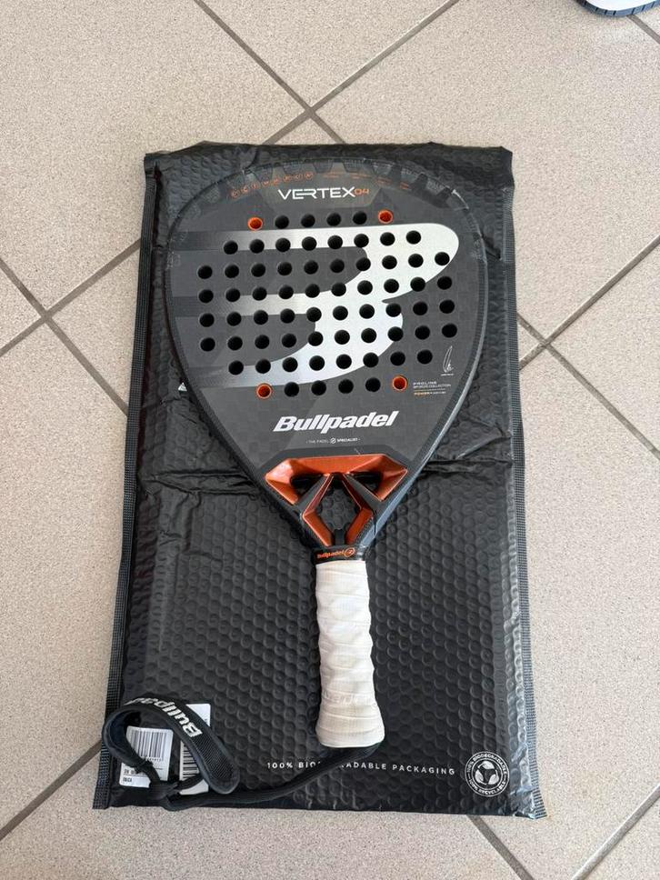 Bullpadel vertex 04 2025, Sport en Fitness, Padel, Zo goed als nieuw, Padelracket, Ophalen of Verzenden