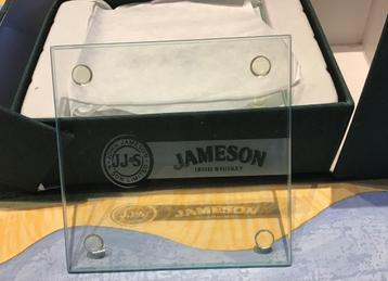 Glazen onderleggers Jameson whiskey beschikbaar voor biedingen