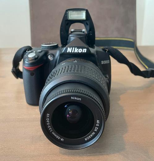 Nikon D3000 DSLR | 2 lenzen | tas & rugzak – compleet, Audio, Tv en Foto, Fotografie | Professionele apparatuur, Zo goed als nieuw