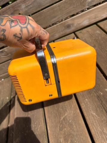 Brionvega TS 502 Klassieke radio beschikbaar voor biedingen