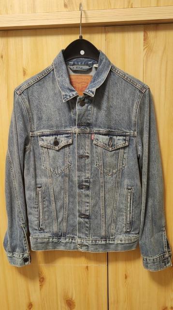 Dames - Levi's Trucker Jacket in de kleur New Light - Blue.  beschikbaar voor biedingen