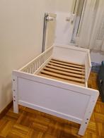 GRATIS Kinderbed + matras (schade: zie foto's), Ophalen, Gebruikt, Lattenbodem