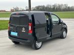 Fiat Fiorino Professional 2020 | 80.000km | GPS| CarPlay, Auto's, Bestelwagens en Lichte vracht, Euro 6, Zwart, Bedrijf, Grijs