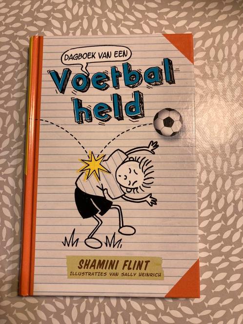 Shamini Flint - Dagboek van een voetbalheld, Livres, Livres pour enfants | Jeunesse | 10 à 12 ans, Comme neuf, Enlèvement ou Envoi