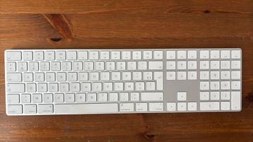 Apple AZERTY draadloos toetsenbord beschikbaar voor biedingen