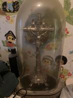 Kruisbeeld met stolp, Ophalen, Zo goed als nieuw