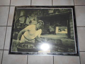fernandel :photo originale le boulanger de Valorgue(91cmx70), Avec cadre, Rectangulaire horizontal, Comme neuf, Enlèvement
