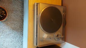 Platenspeler Technics Quartz direct drive SL-Q210 beschikbaar voor biedingen