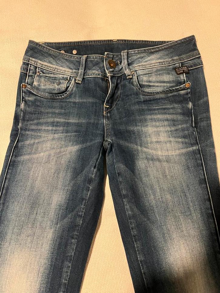 Dames jeans Gstar maat w27 L32, Kleding | Dames, Spijkerbroeken en Jeans, Ophalen of Verzenden