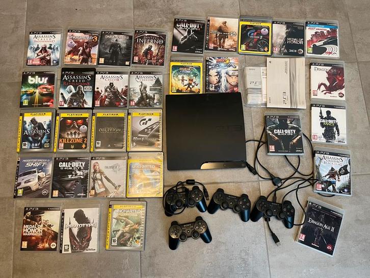 PlayStation 3 Slim – 31 jeux - 4 manettes - Fonctionnel, Consoles de jeu & Jeux vidéo, Consoles de jeu | Sony PlayStation 3, Comme neuf