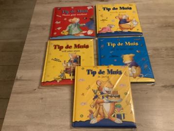 Tip de muis verschillende voorleesboeken  beschikbaar voor biedingen
