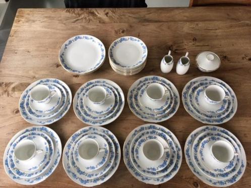 Vaisselle vintage en porcelaine Bohême à 45 euros, Antiquités & Art, Antiquités | Services (vaisselle) pièces, Enlèvement ou Envoi