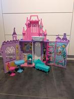 Prinsessen kasteel Barbie / poppenhuis draagbaar, Kinderen en Baby's, Ophalen of Verzenden, Zo goed als nieuw, Barbie