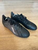 Adidas football shoe, Sport en Fitness, Voetbal, Ophalen of Verzenden, Zo goed als nieuw, Schoenen