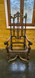 Chaise de trône à restaurer, Enlèvement