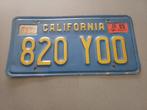 Amerikaanse nummerplaat CALIFORNIA., Ophalen