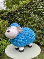 (Tuin)Beeld vrolijk Bolschaap, tuin, vijver, zwembad 60cm, Tuin en Terras, Ophalen of Verzenden, Nieuw, Kunststof, Dierenbeeld