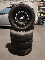 Ford fiesta pneus hiver sur  jante en tôle 175/65/14, Enlèvement