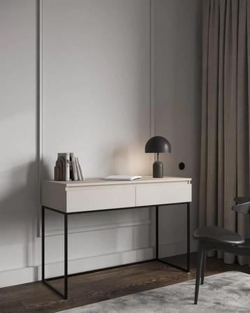 kaptafel met zwart staal, nieuw in de doos! beschikbaar voor biedingen