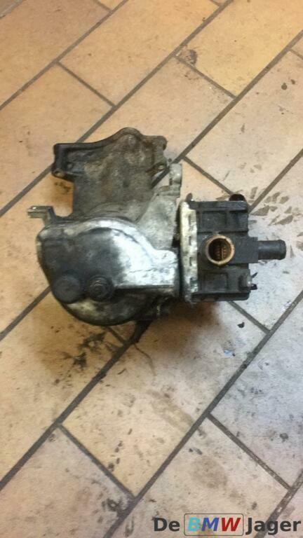 Oliefilter huis BMW 3 serie E36 318TDS 11422246757, Auto-onderdelen, Motor en Toebehoren, BMW, Gebruikt, Ophalen of Verzenden