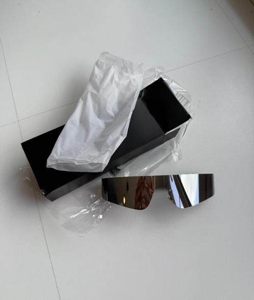 Grijze ravebril met spiegelglas zonder montuur, Handtassen en Accessoires, Zonnebrillen en Brillen | Dames, Nieuw, Zonnebril, Overige merken