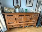 2 eiken vintage dressoirs met smeedijzer en houtsnijwerk, Huis en Inrichting, Ophalen, Gebruikt, Eikenhout, 200 cm of meer