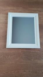 Mooie witte houten spiegel 60-70 cm, Huis en Inrichting, Woonaccessoires | Spiegels, Ophalen of Verzenden, Zo goed als nieuw