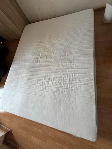 Matelas IKEA 160x200