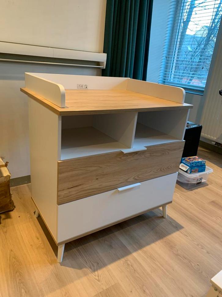 Ladenkast/commode - luiertafel, Kinderen en Baby's, Kinderkamer | Commodes en Kasten, Zo goed als nieuw, Commode, Ophalen