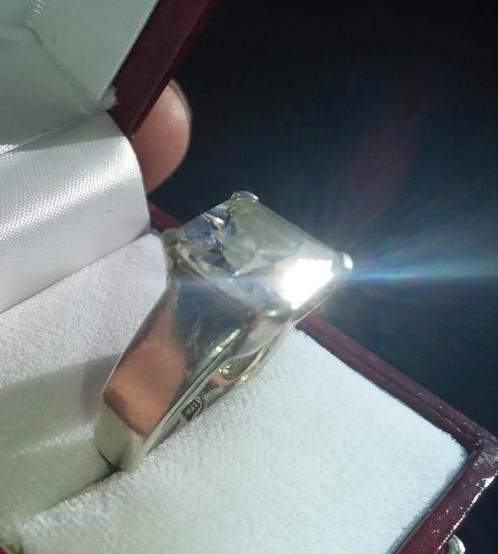 Geërfd. Mooi ring., Handtassen en Accessoires, Ringen, Verzenden