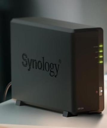 Synology DS124 avec SSD ou HDD et/ou UPS au choix beschikbaar voor biedingen