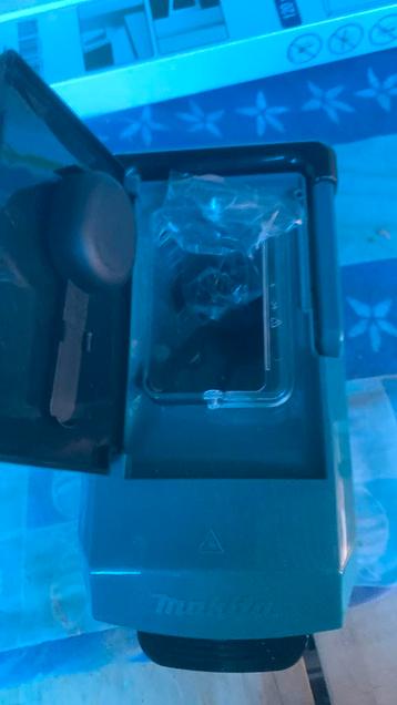 Makita accu koffie machine beschikbaar voor biedingen