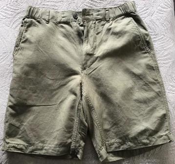 Short heren Uniqlo maat S beschikbaar voor biedingen