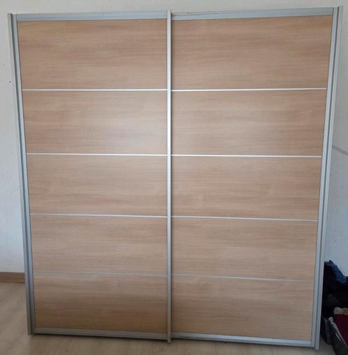GRATIS - KLEDINGKAST, Huis en Inrichting, Keuken | Complete keukens, Gebruikt, Ophalen