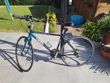 koersfiets voor dames. Recht stuur.  beschikbaar voor biedingen