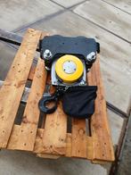 Hijstoestel 3ton nooit gebruikt is om in potrelle te schuive, Ophalen